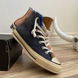 Converse suede fur shoes